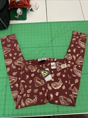Maroon Paisley Kids Leggings with Super Logo Waistband size 11-12 girls